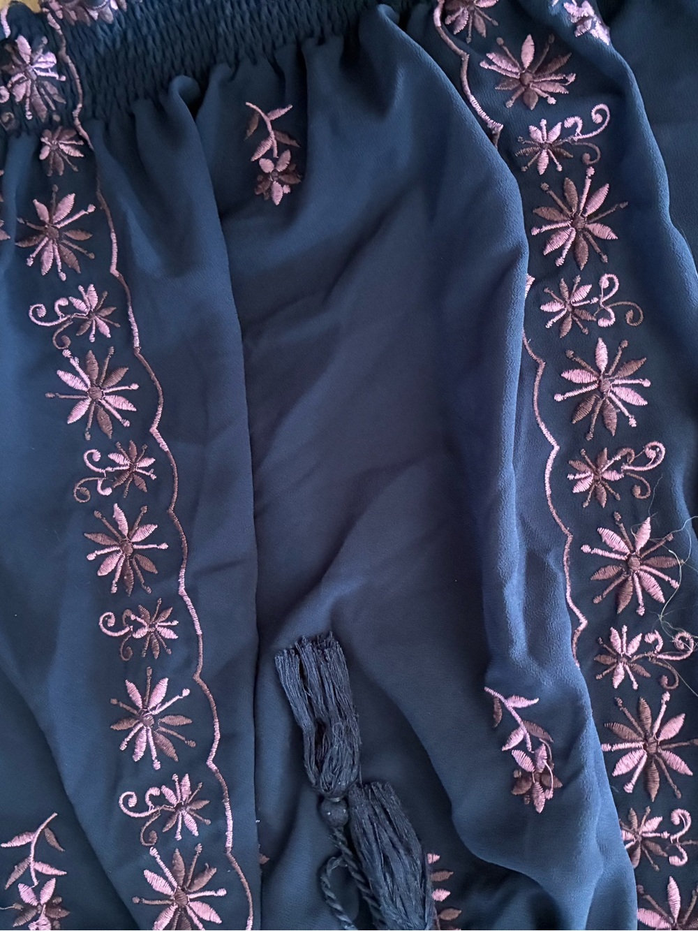 VENUS Embroidered Navy Peasant Top with Lavender Accents M - Picture 11 of 13